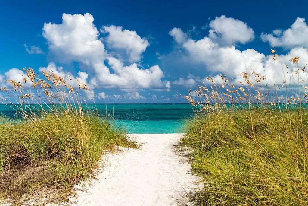 Casa Grande - Grace Bay Beach The Bight Settlements 0*,  Turks en Caicos Eilanden